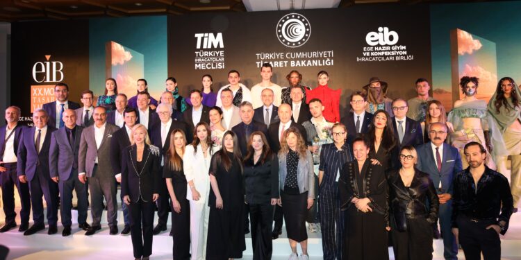 EİB XX. Moda Tasarım Yarışması’nın Şampiyonu Halit Tiryaki oldu