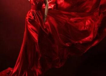 Kırmızı Kraliçe’ye dikkat