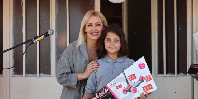 Seramiklere çizilen hayaller anlamlı desteklere ilham oldu