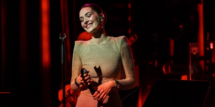 Bergüzar Korel 22 Nisan akşamı yeniden Zorlu PSM’de!