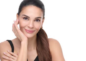 Oyuncu Ebru Şahin, Make-A-Wish Türkiye’nin gönüllü elçisi oldu