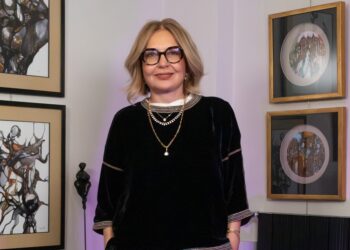 Biriz Dayanışma Derneği Yönetim Kurulu Üyesi   Av. Işın Karahan Yıldırım’dan dayanışmaya destek sergisi