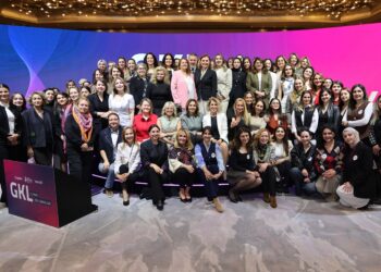 Hikâyeyi Yeniden Yazan Kadınlar-Rengigül Yaltırık Ural