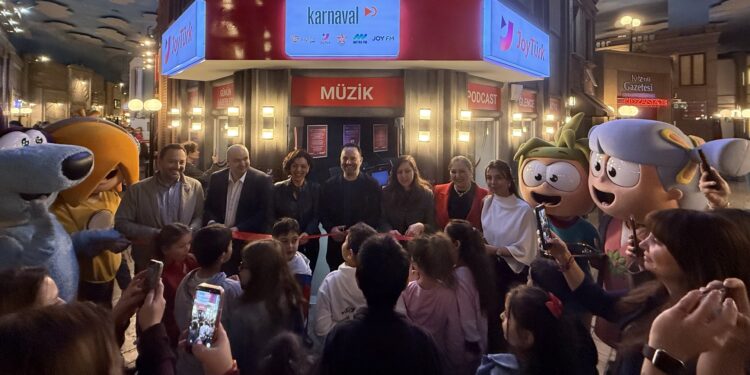 Geleceğin içerik üreticileri, hayallerini stüdyoda gerçekleştirecek