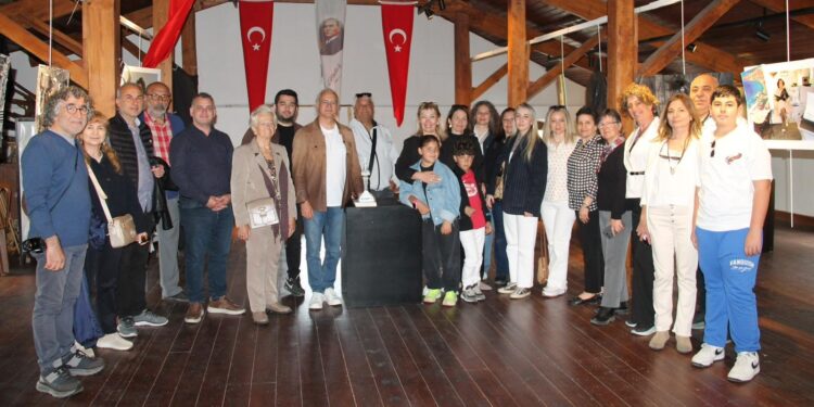 “Katmanlar / Hatıralar” Sergisi Selçuk Efes Kent Belleği’nde açıldı