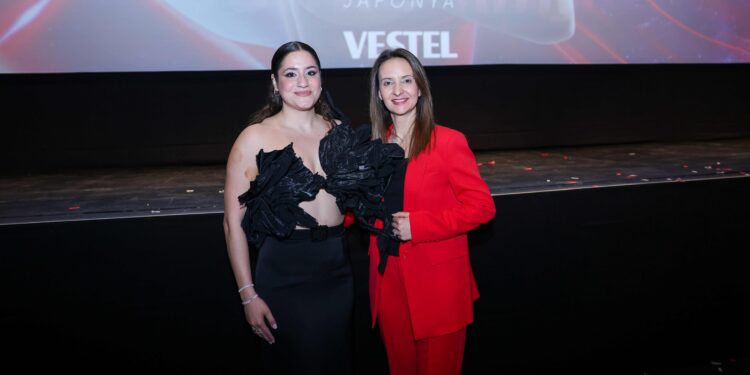 Vestel, Aysu Türkoğlu’nun okyanusları aşan yolculuğunu belgesele taşıdı