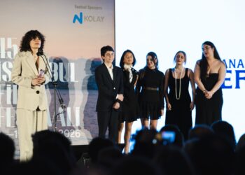 “Yer Çekimi” İstanbul Film Festivali’nde zirvede