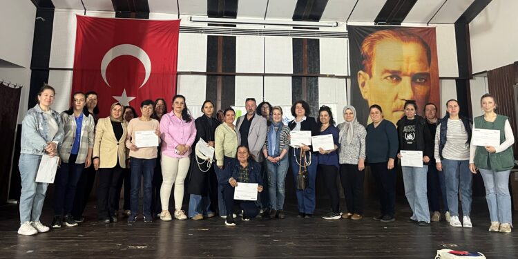 TİKAV, “Kuşaktan Kuşağa Konuşuyoruz” Projesi ile kırsal bölgelerde yaşayan kadınların aile içi ve kuşaklar arası iletişimini güçlendiriyor