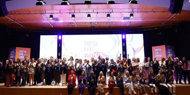 Sosyal Etki Zirvesi, “Eşitlik için; Söz–Eylem İlişkisinde Şeffaflık, Kapsayıcılık ve Dayanışma Kültürü” mottosuyla 3. Kez gerçekleşti!