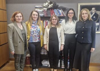 Tek Ebeveynli Aileler İlk Kez Anneler Günü Haftasında TBMM Gündeminde