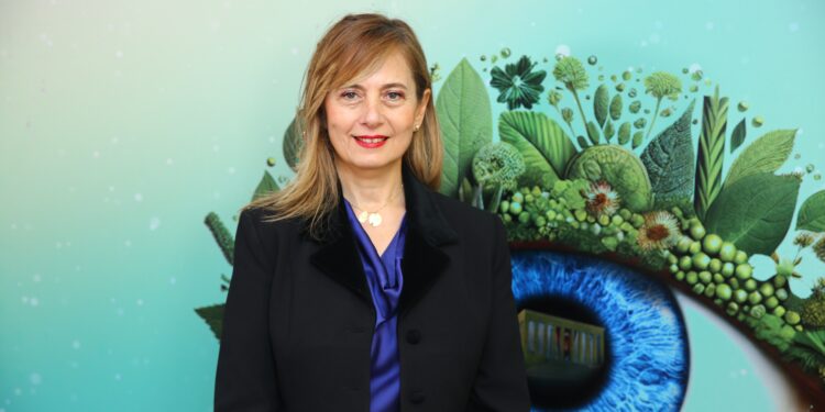 Prof. Dr. Özlem Evren Kemer: Göz kaşıma alışkanlığı   görmeyi tehdit ediyor