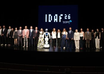 6. İstanbul Dijital Sanat Festivali AKM’de başladı