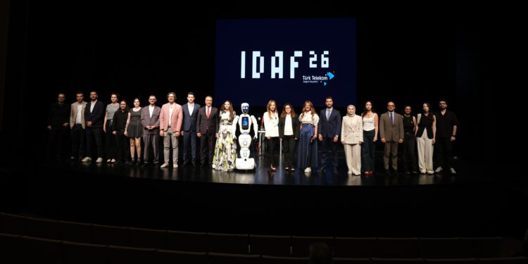 6. İstanbul Dijital Sanat Festivali AKM’de başladı