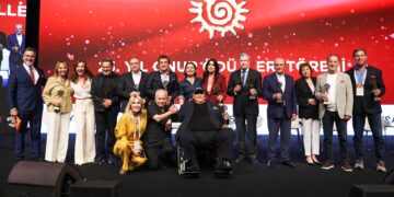 Perakendenin ‘Güneş’leri açıklandı: işini severek yapan, aklını ve gönlünü verenler ödül aldılar