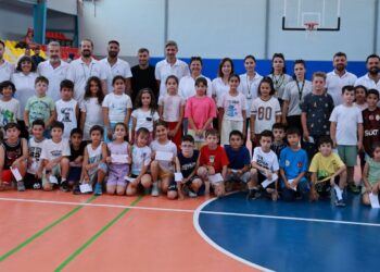 Foça’da çocukların sportif yetenekleri bilimsel testlerle ölçüldü