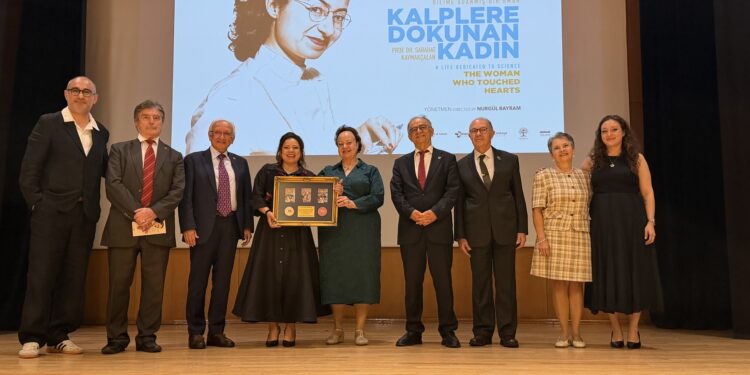 “Kalplere Dokunan Kadın” Ankara’da İlk Kez İzleyiciyle buluştu