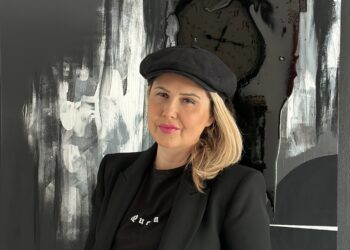 Renk Erbil’in Yeni Solo Sergisi “Colours of Renk” Bodrum’da açılıyor