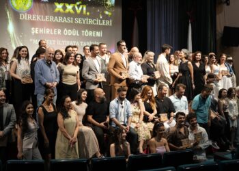 Mersin Şehir Tiyatrosu’na ‘Ensemble Ödülü’ne