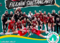Üsküdar Üniversiteli Filenin Sultanları zirvede!
