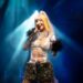 Hande Yener’in “Bu Yüzden”i Yaz turnesine damga vurdu
