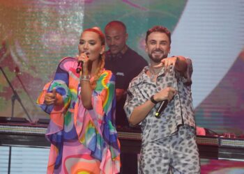 Demet Akalın, Sefo ve LVBEL C5 Bodrum’u salladı