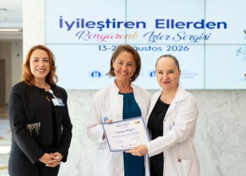 “İyileştiren Ellerden Rengârenk İzler” Sergisi Sanatseverlerle buluştu