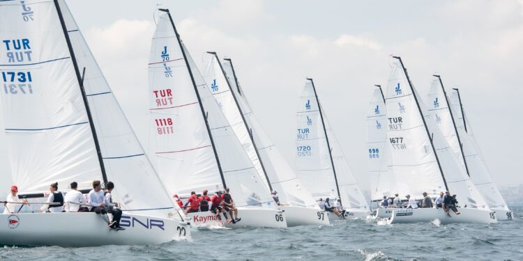 14. TAYK–Eker Olympos Regatta’da rota yeni yarışlara çevriliyor
