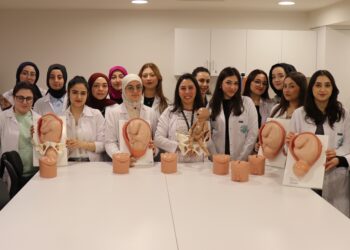 Doç. Dr. Ayça Demir Yıldırım: Ebeler artık sadece doğum yaptırmıyor!