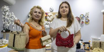 Mersin Büyükşehir’in mercek kursları kadınlara yeni kapılar açıyor