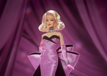 Barbie®, Marilyn Monroe’nun 100. yaşını Hollywood ikonuna özel yeni Barbie Signature koleksiyon bebeğiyle kutluyor