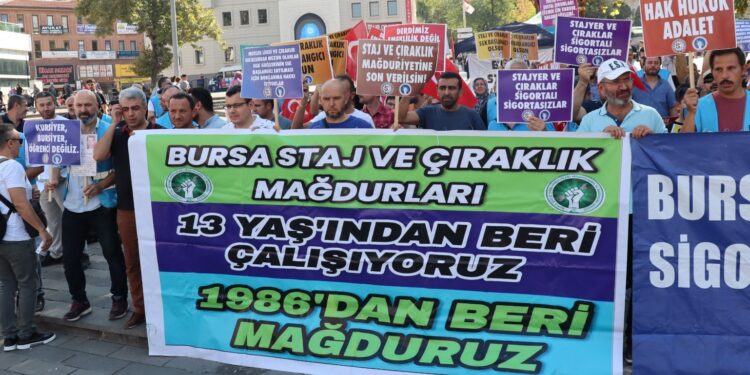 Fiilen çalışan stajyer ve çırakların SGK başlangıcı için yasal düzenleme talebi