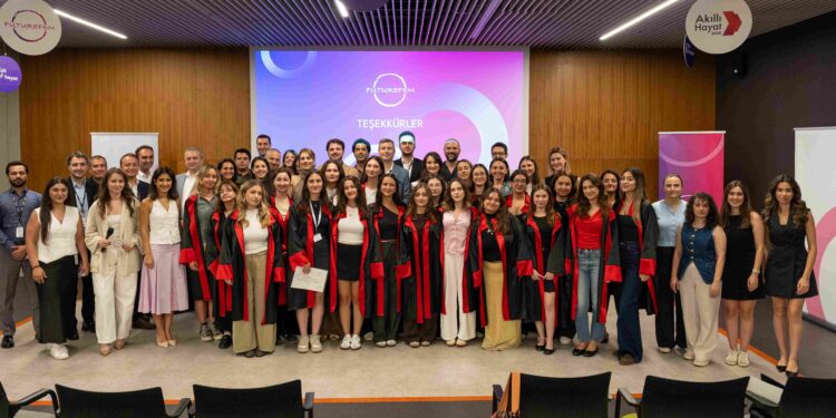 FutureFem üçüncü dönemini tamamladı