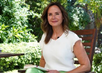Prof. Dr. Ayşe Bilge Selçuk: “Aynı tabletle saatlerce video da izlenebilir, müzik de yapılabilir, kodlama da öğrenilebilir”