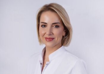 Doç. Dr. Başak Bostancı: Yazın göz lazer ameliyatı yapılır mı?