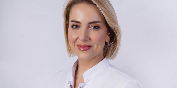 Doç. Dr. Başak Bostancı: Yazın göz lazer ameliyatı yapılır mı?