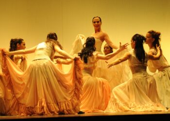 Dansa yazılmış bir başkaldırı “Carmen”