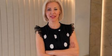 Ecz. Ebru Zavalsız: Tatil bitti, güneş hasarı bitmedi! Güneşten yıpranan cildi nasıl onarırız?