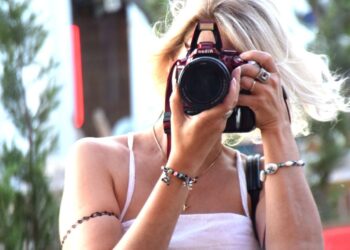 Fulya Omaç: Çeşme’nin derinliklerinde başka bir dünya