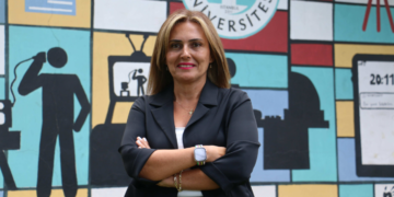 Prof. Dr. Gül Esra Atalay: Yapay zekâ iletişimcinin rakibi değil, akıllı asistanı olmalı!