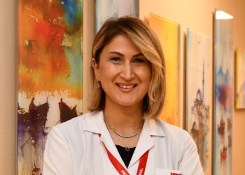 Prof. Dr. Hatice Bütül Erer: Baş dönmesi ve mide bulantısı kadınlarda kalp krizi belirtisi olabilir