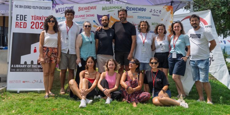 İzmir’de Avrupa Drama Buluşması: Gençler ortak hikâyeler yazıyor