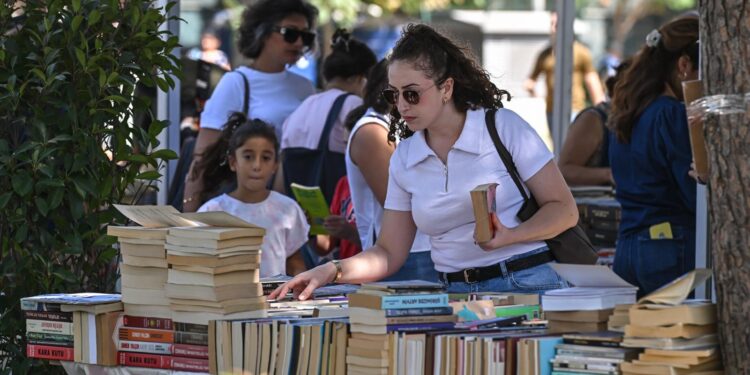 İZKİTAP – 8. İzmir Kitap Fuarı kapılarını açtı