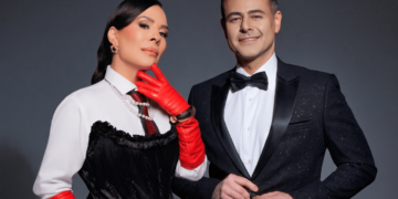 Demet Sağıroğlu ve Barbaros Türkiye turnesinde