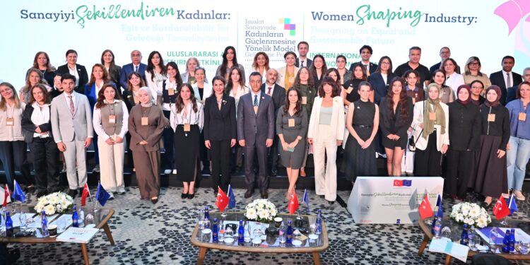 Sanayiye şekillendiren kadınlar: Üç yıllık yolculuktan geleceğe yön verecek yeni bir modele