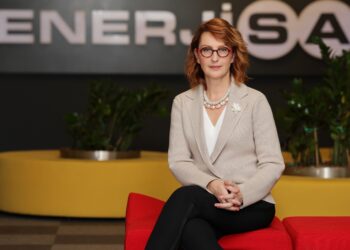 Enerjisa Enerji’nin Enerjimi Koruyorum tiyatrosu Hatay’da 3 binden fazla çocukla buluştu