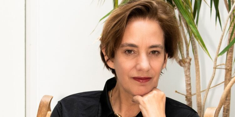 Jane Withers tasarımın değişen dünyadaki rolünü anlatacak