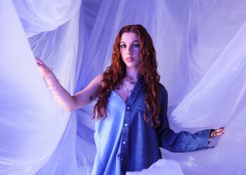 “Selin Geçit” Yapı Kredi bomontiada “World Akustik” sahnesinde