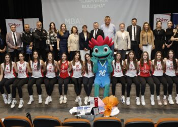 Dünya Kız Çocukları Günü’nde Eker Spor Kulübü ve MBA Okulları Bursa Kampüsü’nden İlham Veren buluşma