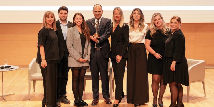 Merck Türkiye’nin “İyilikte Buluşuyoruz” projesine sağlıkta sosyal sorumluluk ödülü