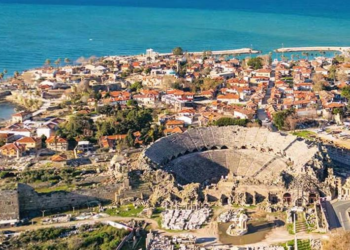 12,4 milyon turistin ardından Antalya’da yeni hedef 2027
